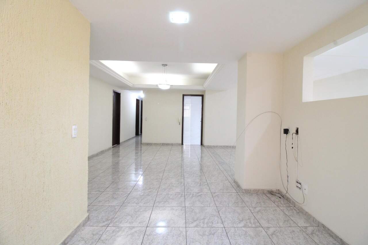 Apartamento à venda no Centro: Apartamento à venda, Centro - Divinópolis/MG