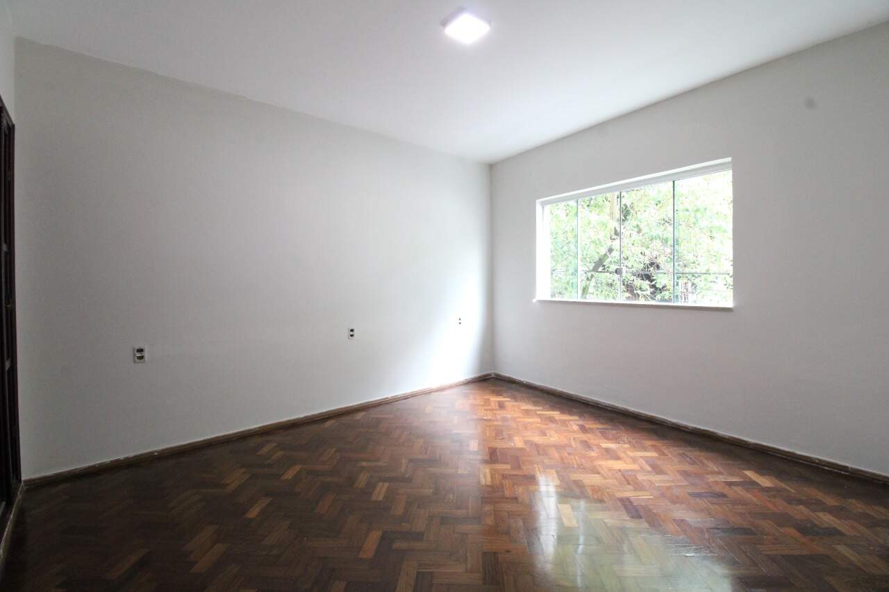 Apartamento à venda no Centro: Apartamento à venda, Centro - Divinópolis/MG