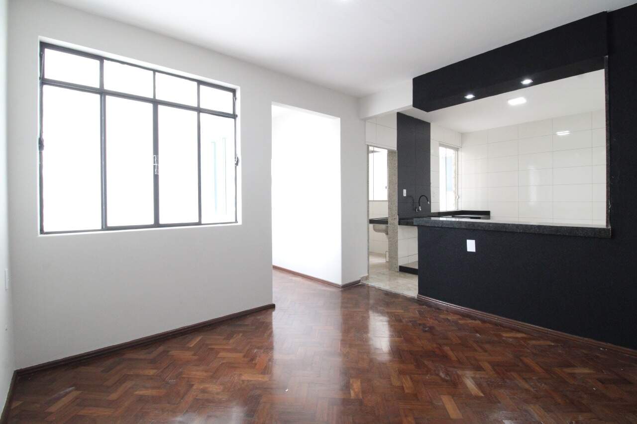 Apartamento à venda no Centro: Apartamento à venda, Centro - Divinópolis/MG