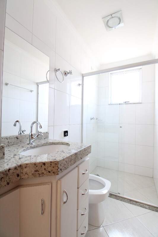 Apartamento para aluguel no Centro: Apartamento para alugar, Centro - Divinópolis/MG