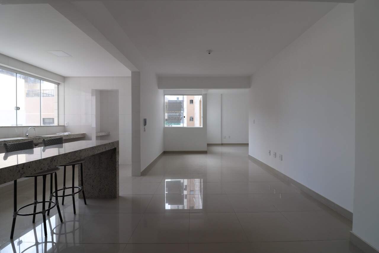 Apartamento à venda no Centro: Apartamento à venda, Centro - Divinópolis/MG