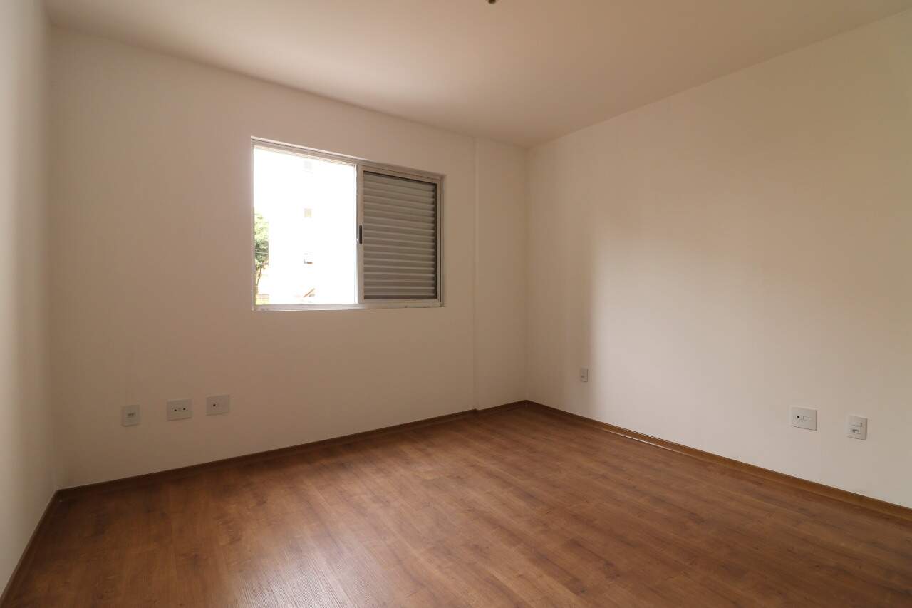 Apartamento à venda no Centro: Apartamento à venda, Centro - Divinópolis/MG