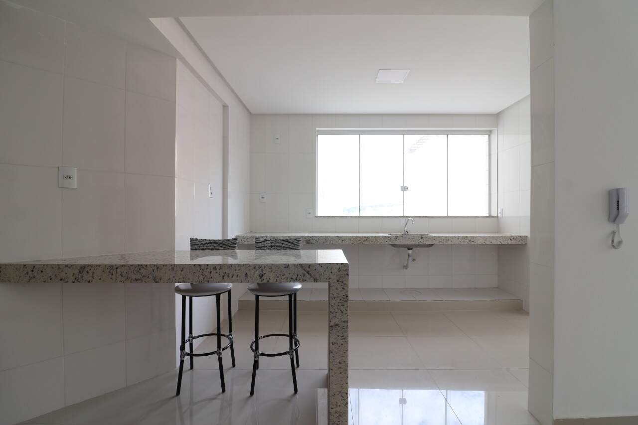 Apartamento à venda no Centro: Apartamento à venda, Centro - Divinópolis/MG