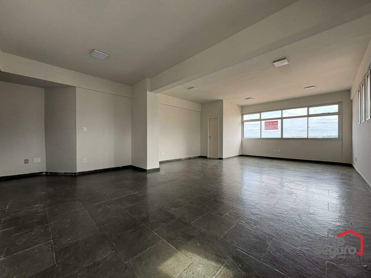 Sala para aluguel no Centro: Sala para alugar, Centro - Divinópolis/MG