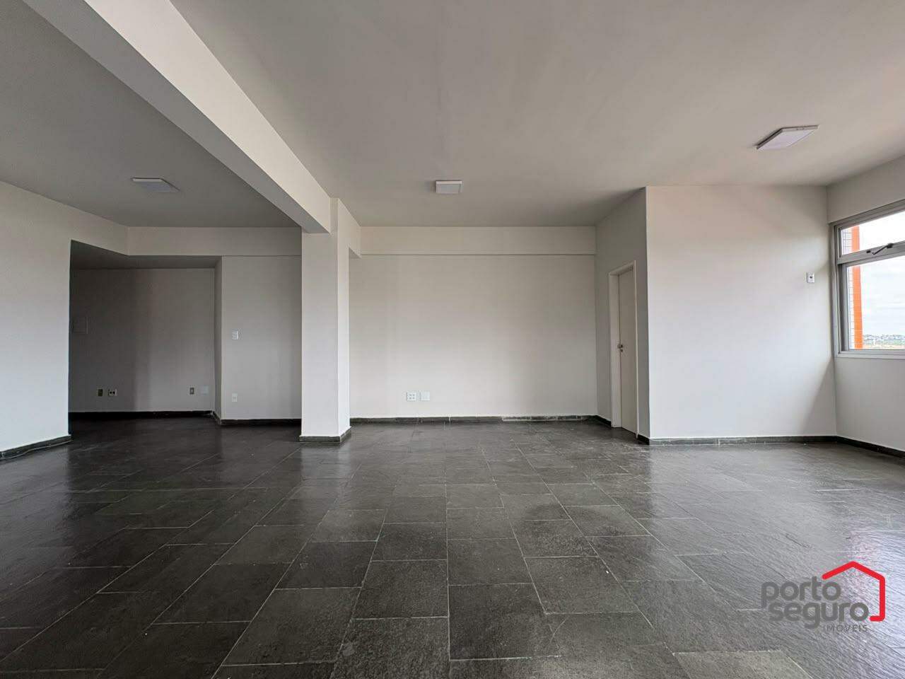 Sala para aluguel no Centro: Sala para alugar, Centro - Divinópolis/MG
