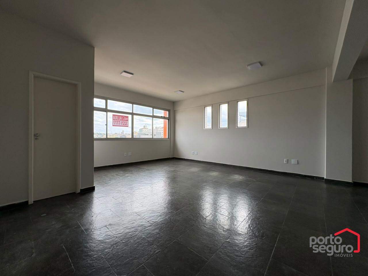Sala para aluguel no Centro: Sala para alugar, Centro - Divinópolis/MG