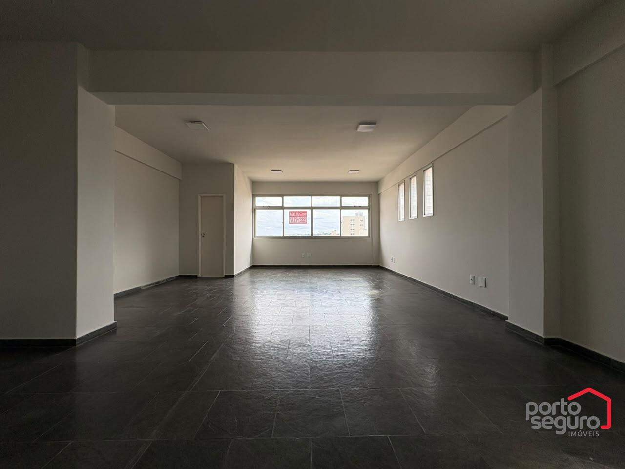 Sala para aluguel no Centro: Sala para alugar, Centro - Divinópolis/MG