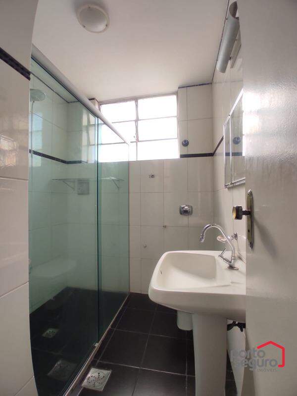 Apartamento para aluguel no Centro: Apartamento para alugar, Centro - Divinópolis/MG