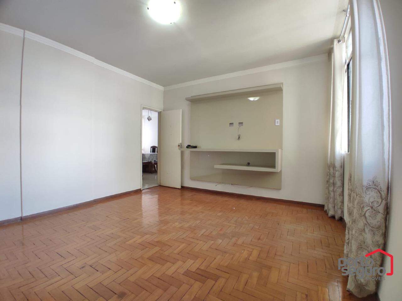 Apartamento para aluguel no Centro: Apartamento para alugar, Centro - Divinópolis/MG