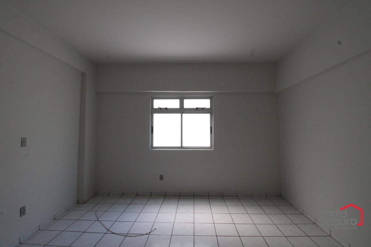 Apartamento para aluguel no Centro: Apartamento para alugar, Centro - Divinópolis/MG