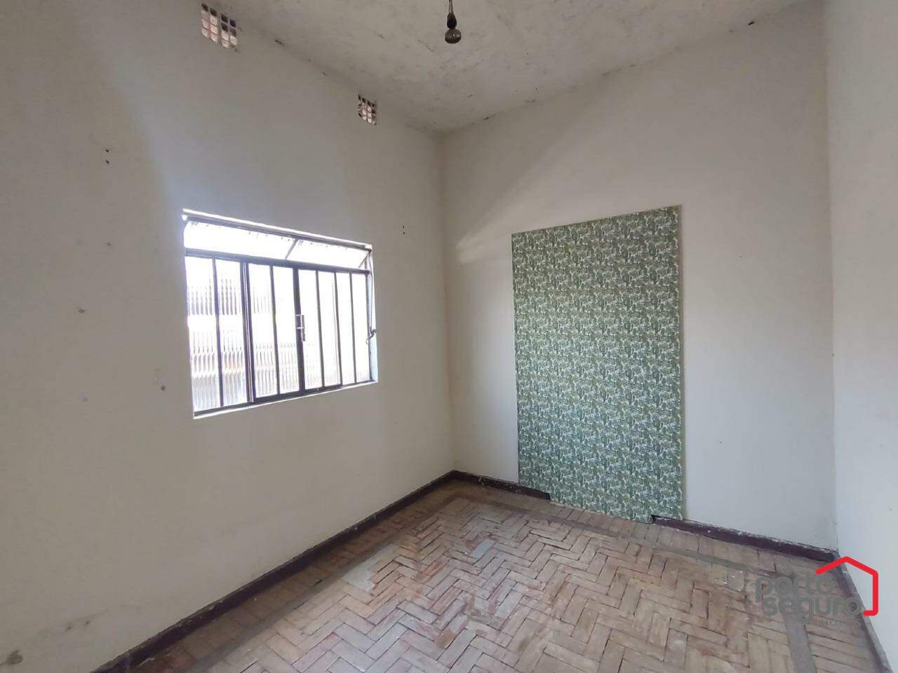 Casa para aluguel no Centro: Casa para alugar, Centro - Divinópolis/MG