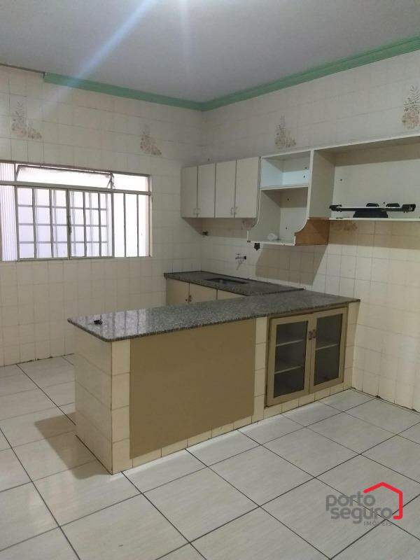 Casa à venda no Interlagos: Casa à venda, Interlagos - Divinópolis/MG