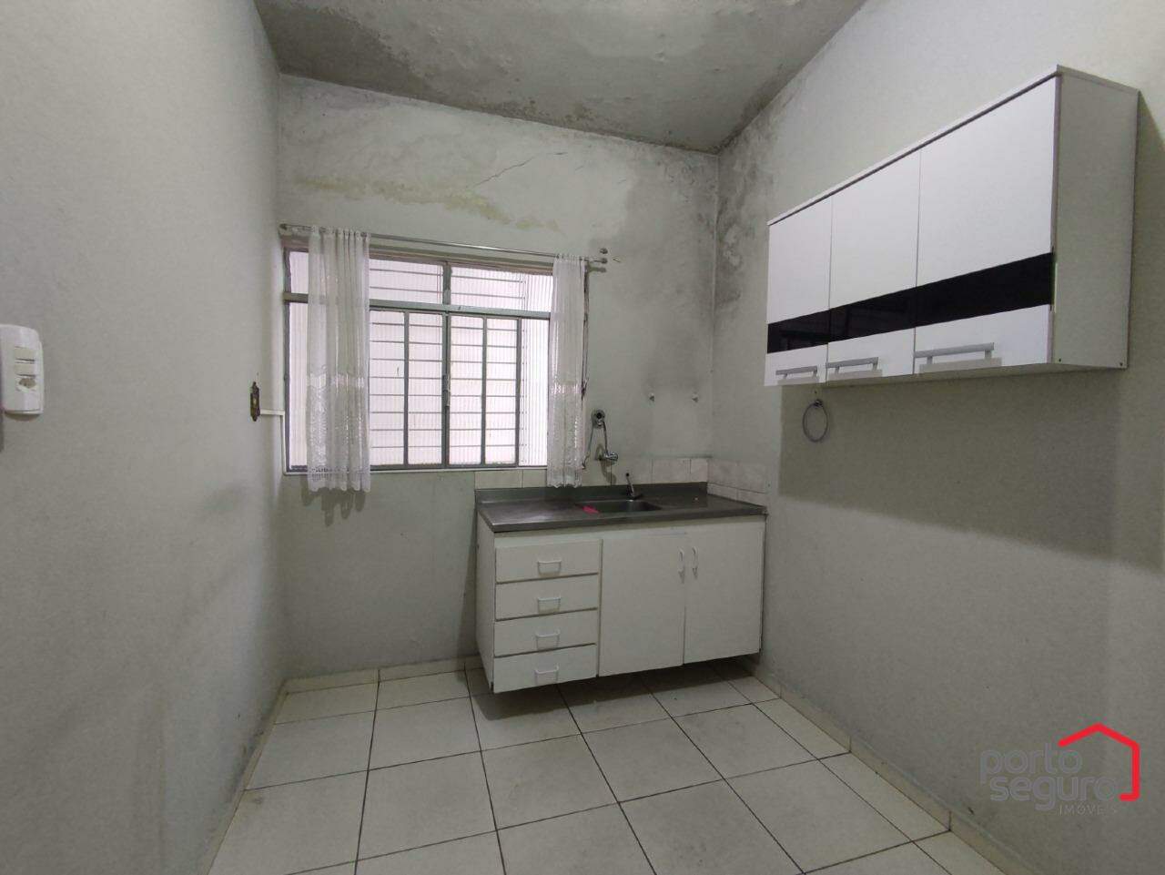 Casa Comercial para aluguel no Centro: Casa Comercial para alugar, Centro - Divinópolis/MG