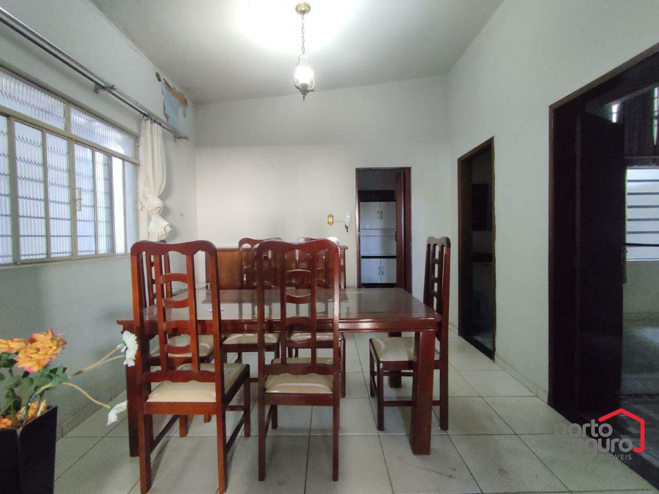 Casa Comercial para aluguel no Centro: Casa Comercial para alugar, Centro - Divinópolis/MG