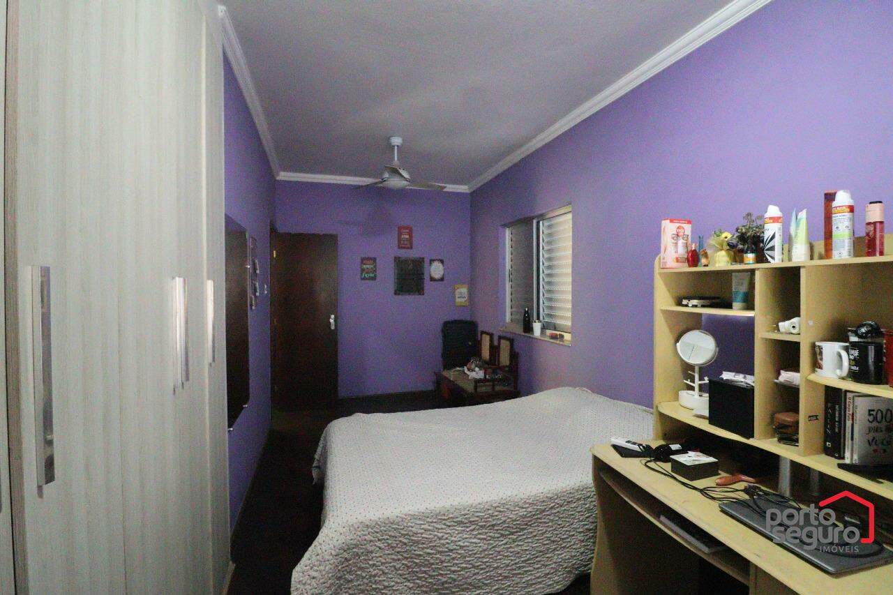 Casa à venda no Esplanada: Casa à venda, Esplanada - Divinópolis/MG