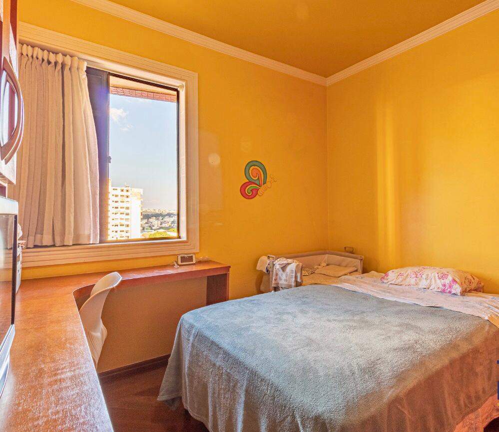 Apartamento à venda no Centro: Apartamento à venda, Centro - Divinópolis/MG
