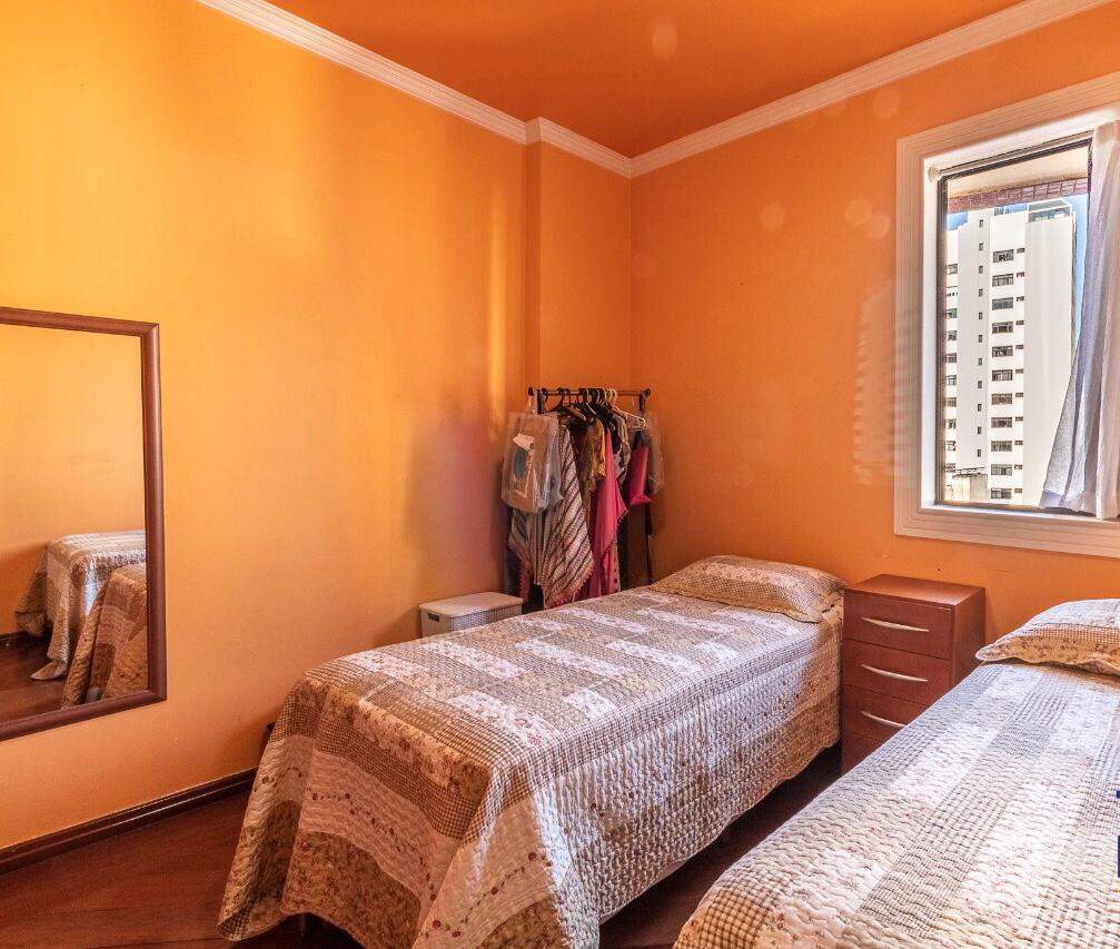 Apartamento à venda no Centro: Apartamento à venda, Centro - Divinópolis/MG
