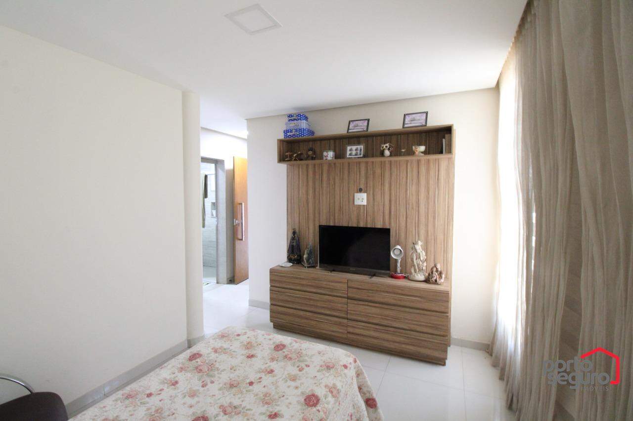 Casa Comercial para aluguel no Centro: Casa Comercial para alugar, Centro - Divinópolis/MG