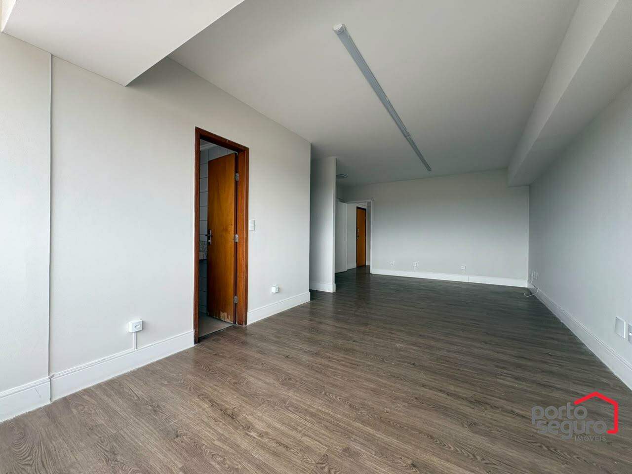 Sala para aluguel no Centro: Sala para alugar, Centro - Divinópolis/MG