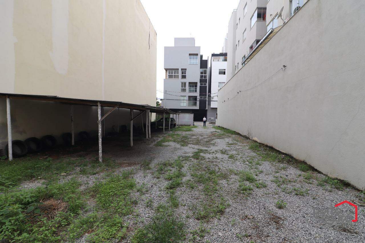 Lote para aluguel no Centro: Lote para alugar, Centro - Divinópolis/MG