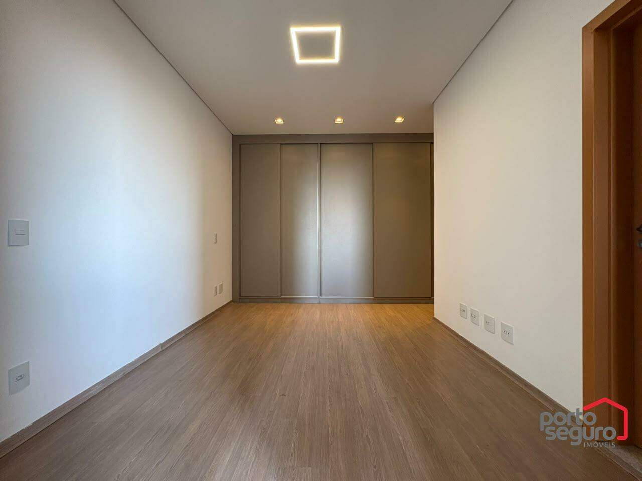 Apartamento para aluguel no Centro: Apartamento para alugar, Centro - Divinópolis/MG