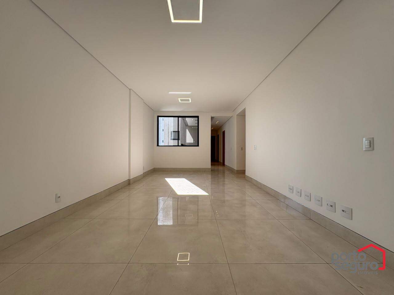 Apartamento para aluguel no Centro: Apartamento para alugar, Centro - Divinópolis/MG