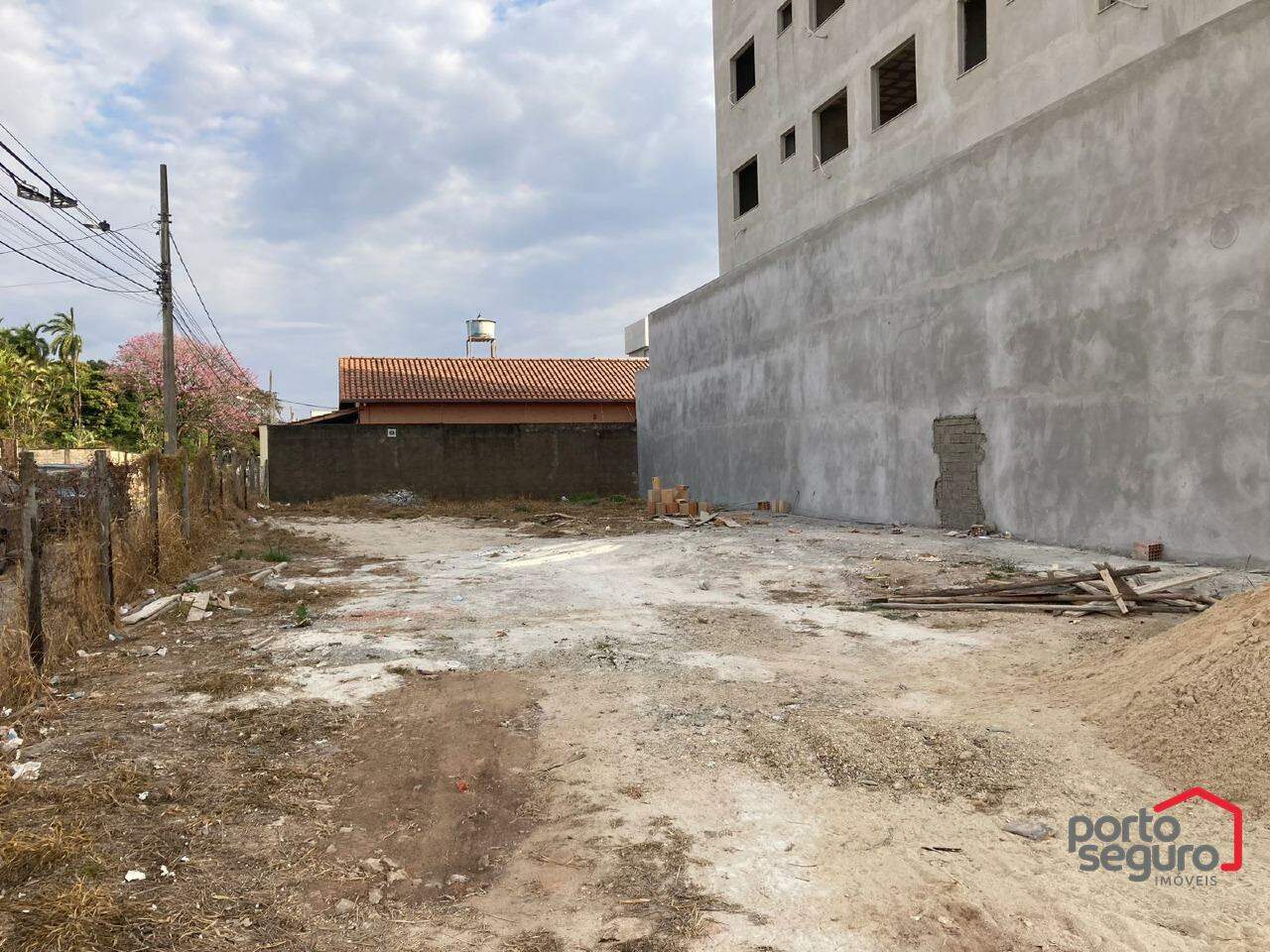 Lote para aluguel no São José: Lote para alugar, São José - Divinópolis/MG