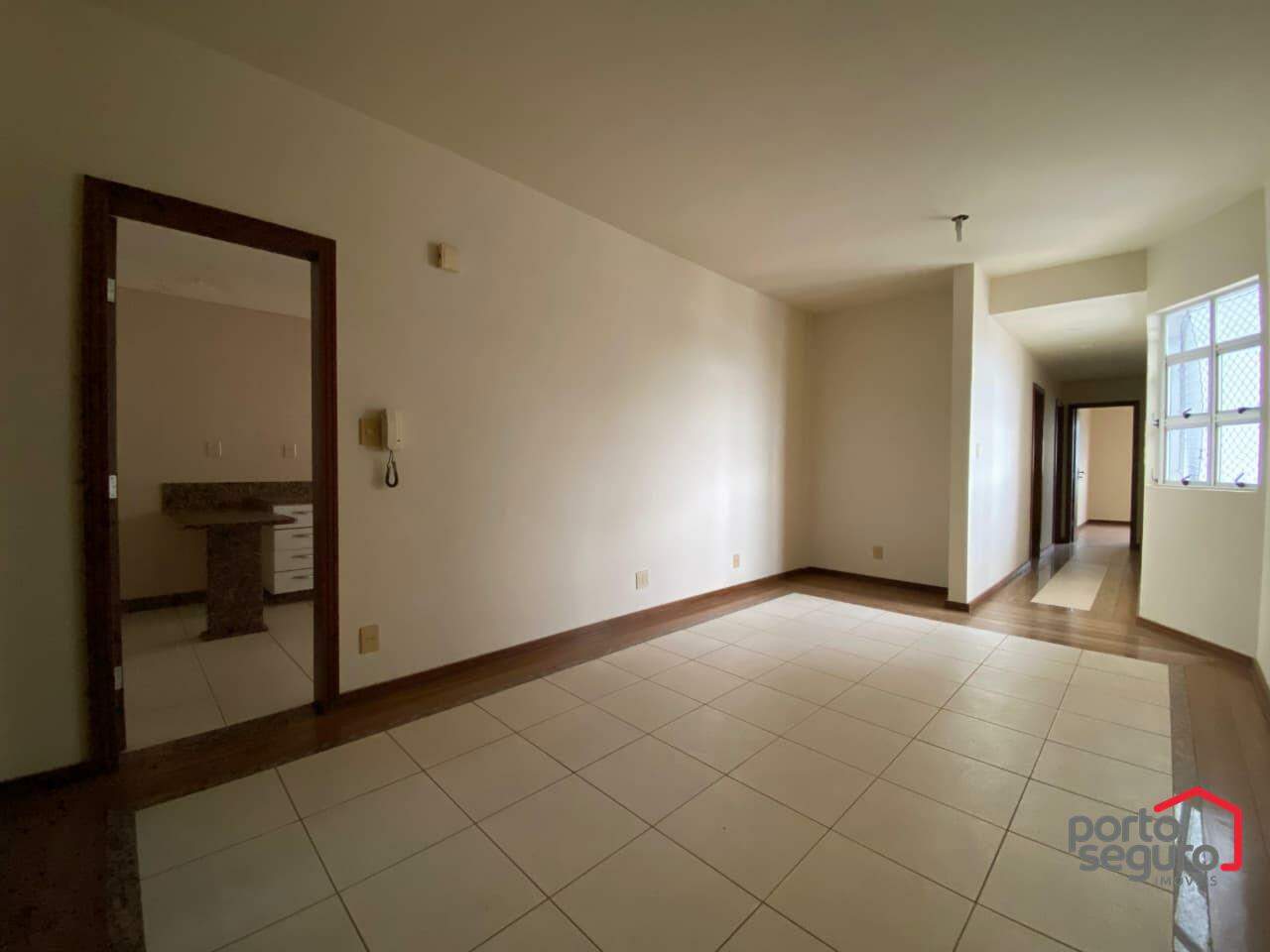 Apartamento para aluguel no Centro: Apartamento para alugar, Centro - Divinópolis/MG