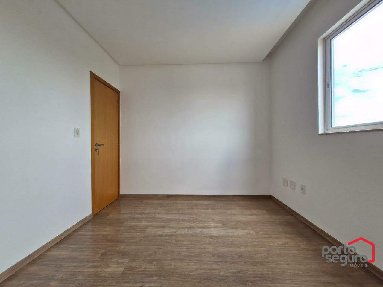 Apartamento para aluguel no Centro: Apartamento para alugar, Centro - Divinópolis/MG
