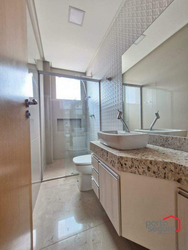 Apartamento para aluguel no Centro: Apartamento para alugar, Centro - Divinópolis/MG