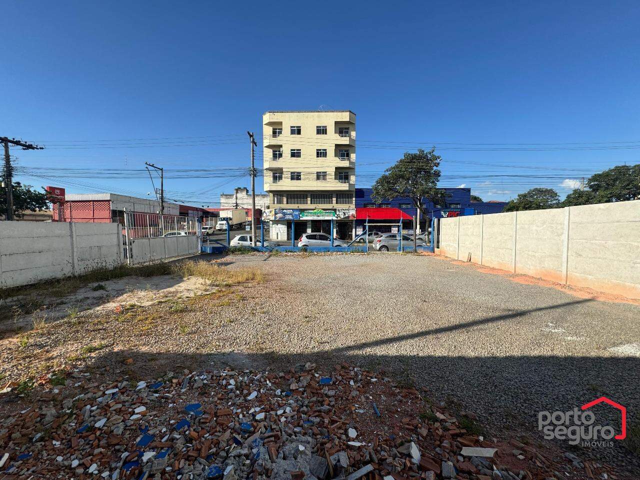 Lote para aluguel no Centro: Lote para alugar, Centro - Divinópolis/MG