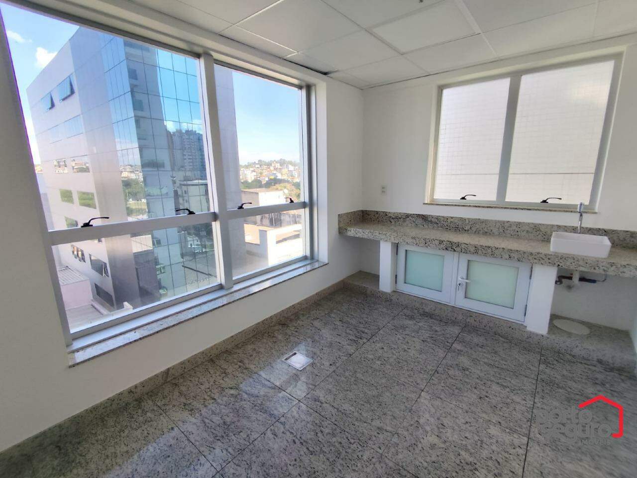 Sala para aluguel no Centro: Sala para alugar, Centro - Divinópolis/MG