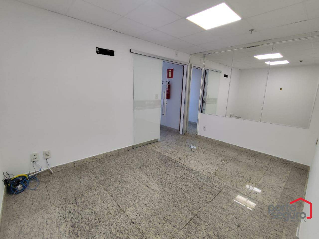 Sala para aluguel no Centro: Sala para alugar, Centro - Divinópolis/MG