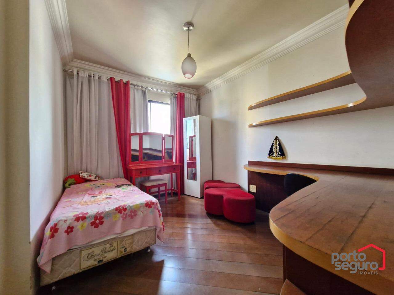 Apartamento à venda no Centro: Apartamento à venda, Centro - Divinópolis/MG