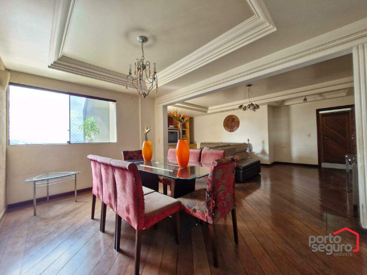 Apartamento à venda no Centro: Apartamento à venda, Centro - Divinópolis/MG