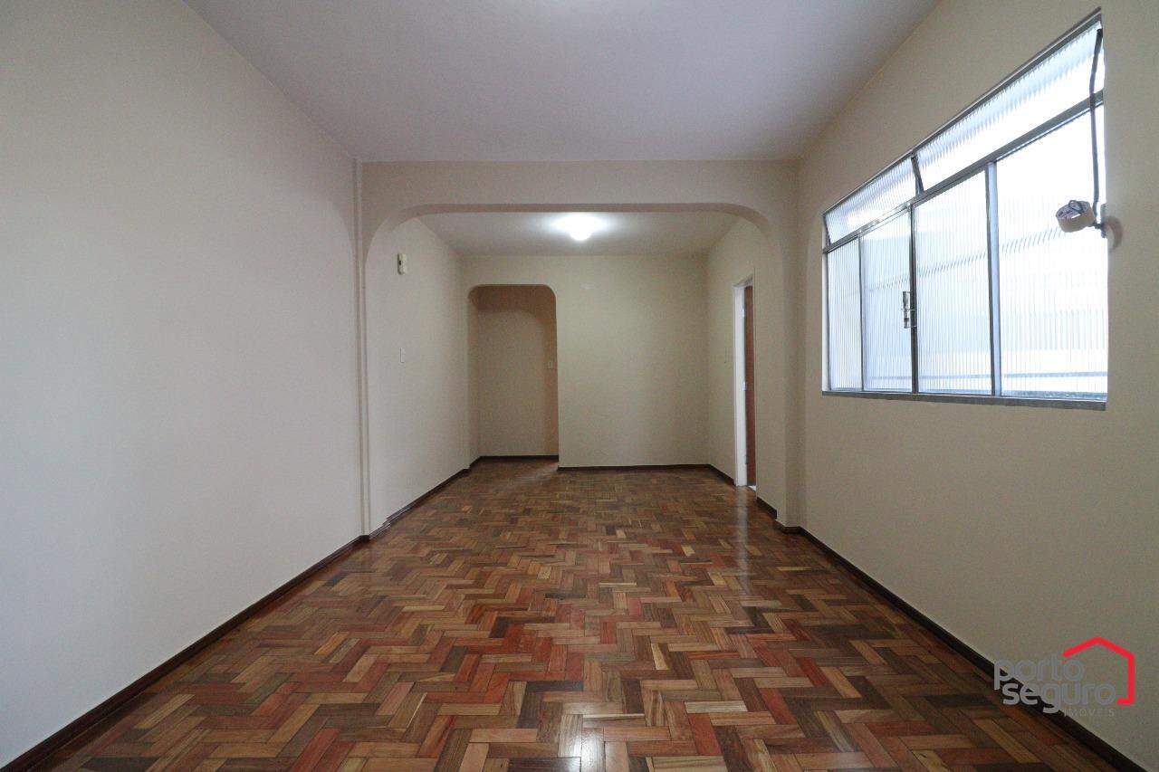 Apartamento à venda no Centro: Apartamento à venda, Centro - Divinópolis/MG