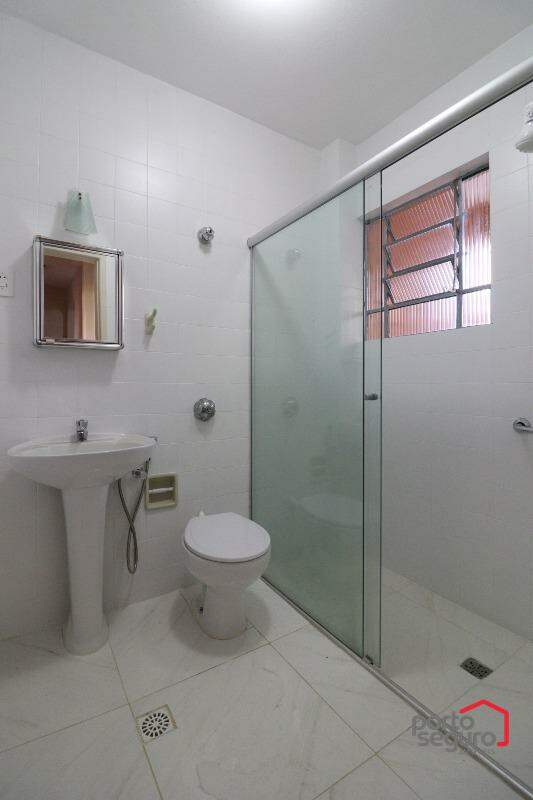 Apartamento à venda no Centro: Apartamento à venda, Centro - Divinópolis/MG