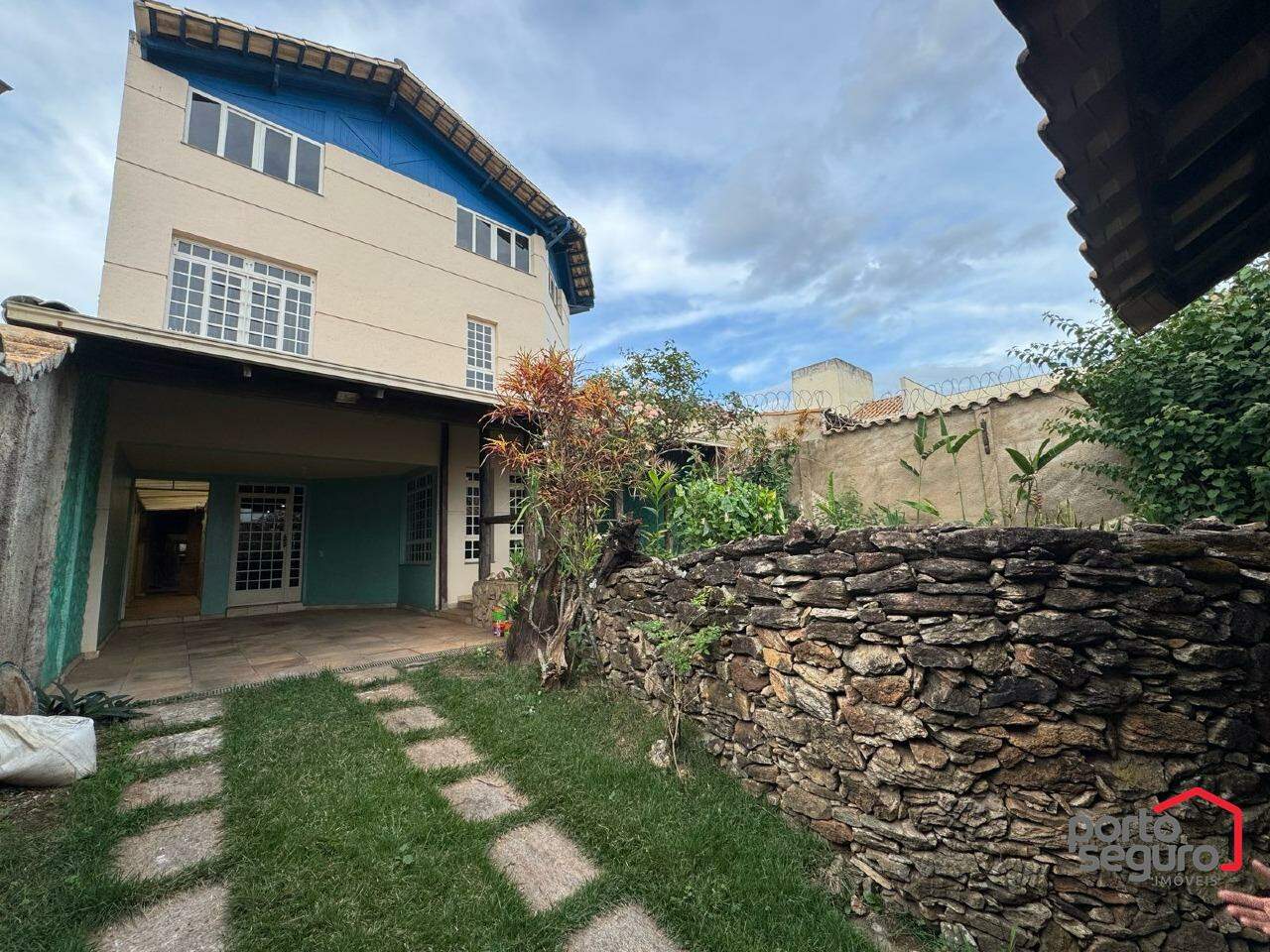Casa para aluguel no Manoel Valinhas: Casa para alugar, Manoel Valinhas - Divinópolis/MG