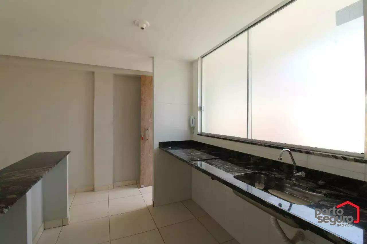 Apartamento à venda no Jardim Candelária: Apartamento à venda, Jardim Candelária - Divinópolis/MG