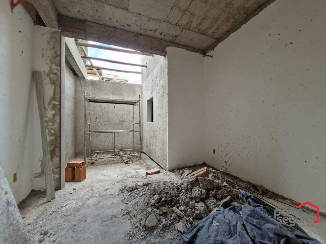 Apartamento à venda no Centro: Apartamento à venda, Centro - Divinópolis/MG