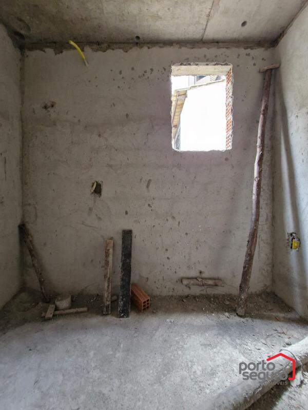 Apartamento à venda no Centro: Apartamento à venda, Centro - Divinópolis/MG