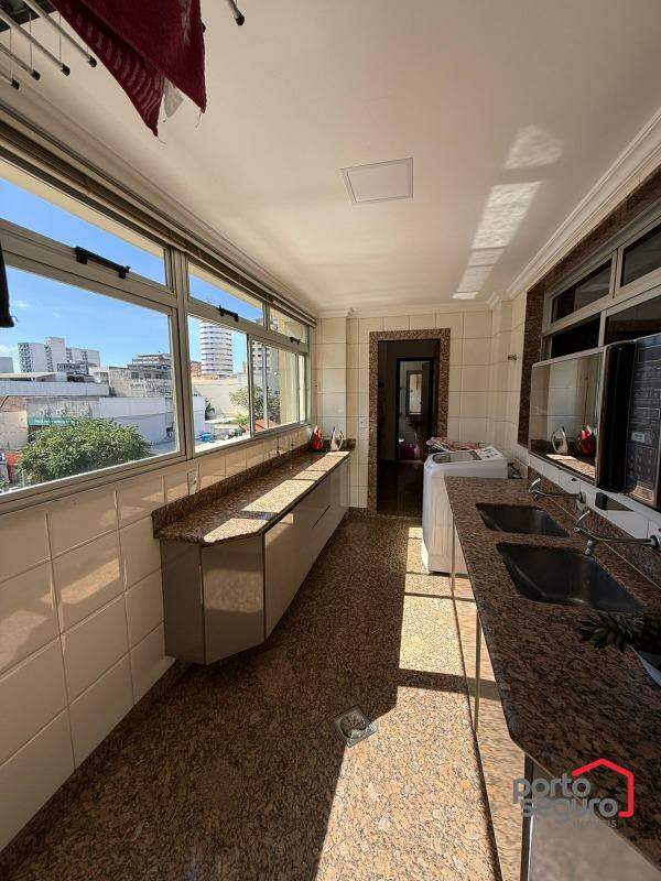 Apartamento à venda no Centro: Apartamento à venda, Centro - Divinópolis/MG