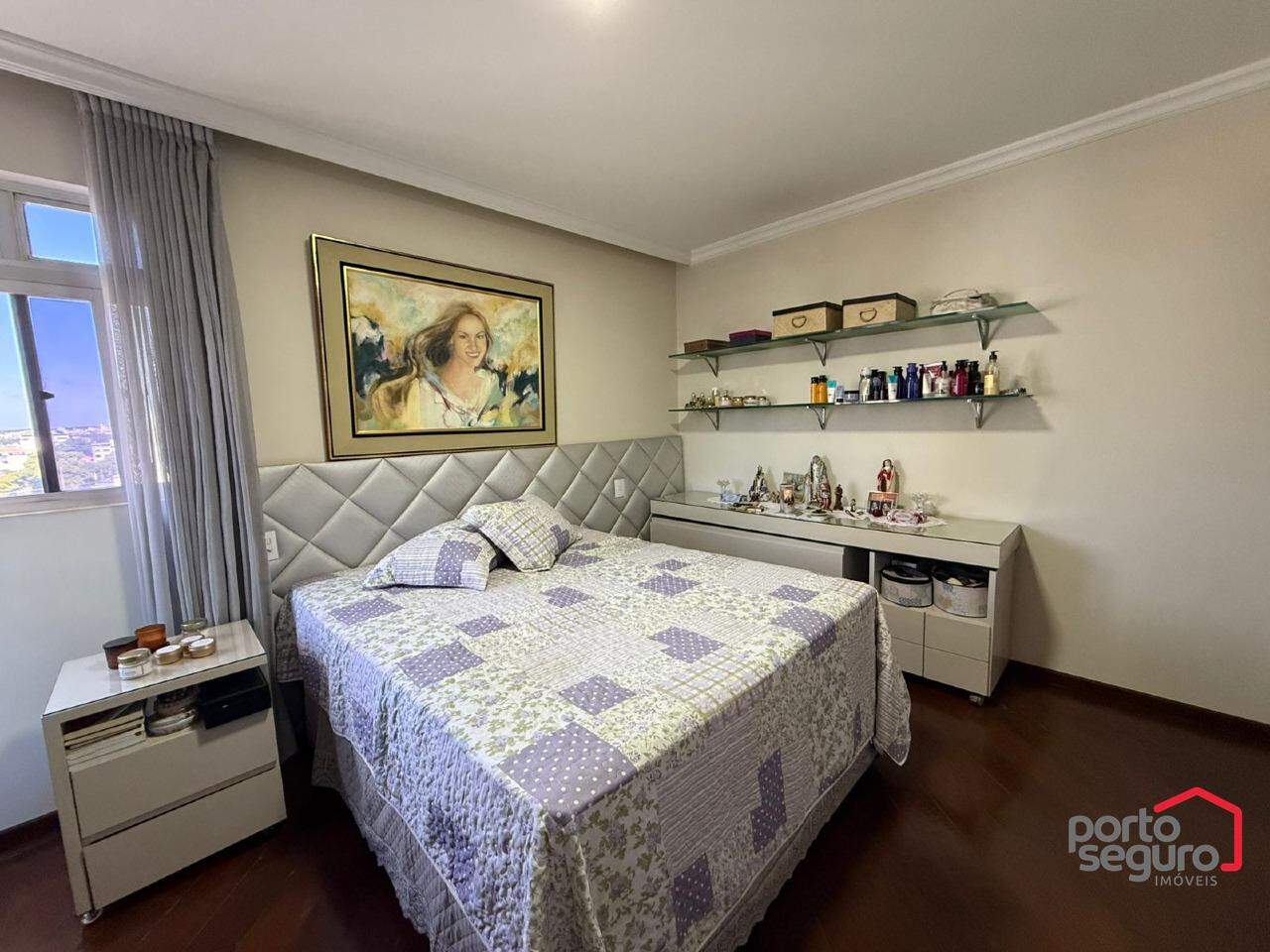 Apartamento à venda no Centro: Apartamento à venda, Centro - Divinópolis/MG