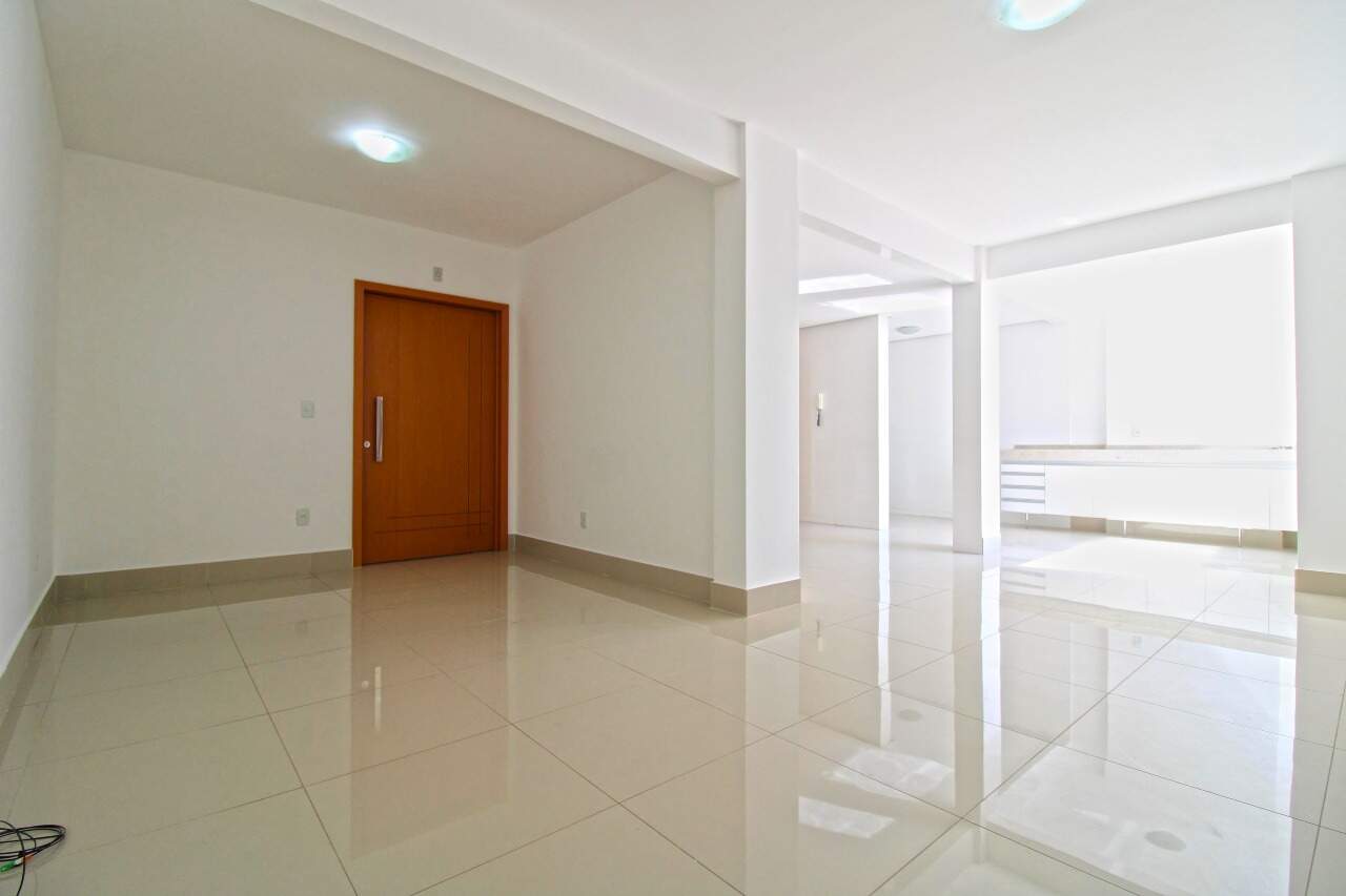 Apartamento à venda no Centro: Apartamento à venda, Centro - Divinópolis/MG
