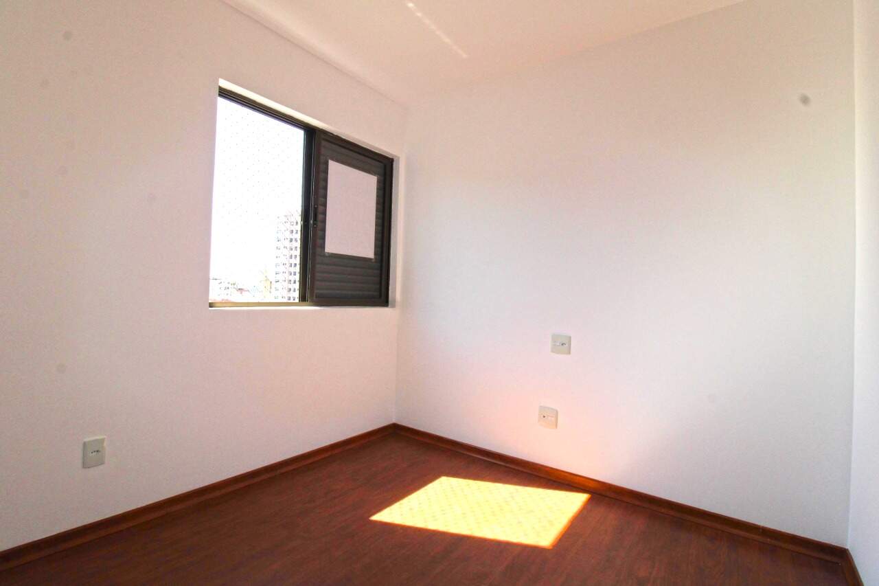 Apartamento à venda no Centro: Apartamento à venda, Centro - Divinópolis/MG
