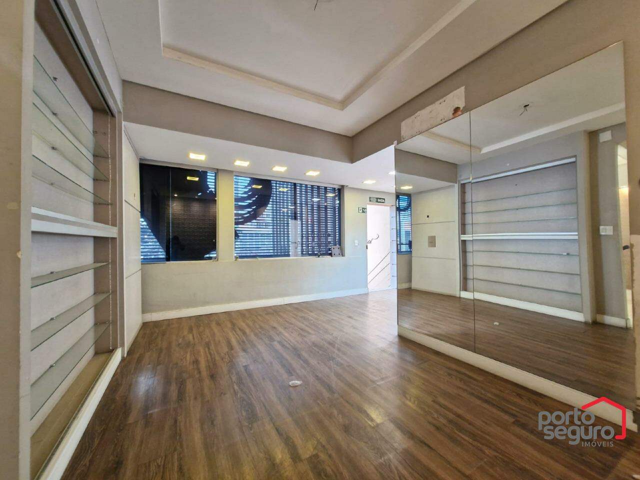 Casa Comercial para aluguel no Centro: Casa Comercial para alugar, Centro - Divinópolis/MG