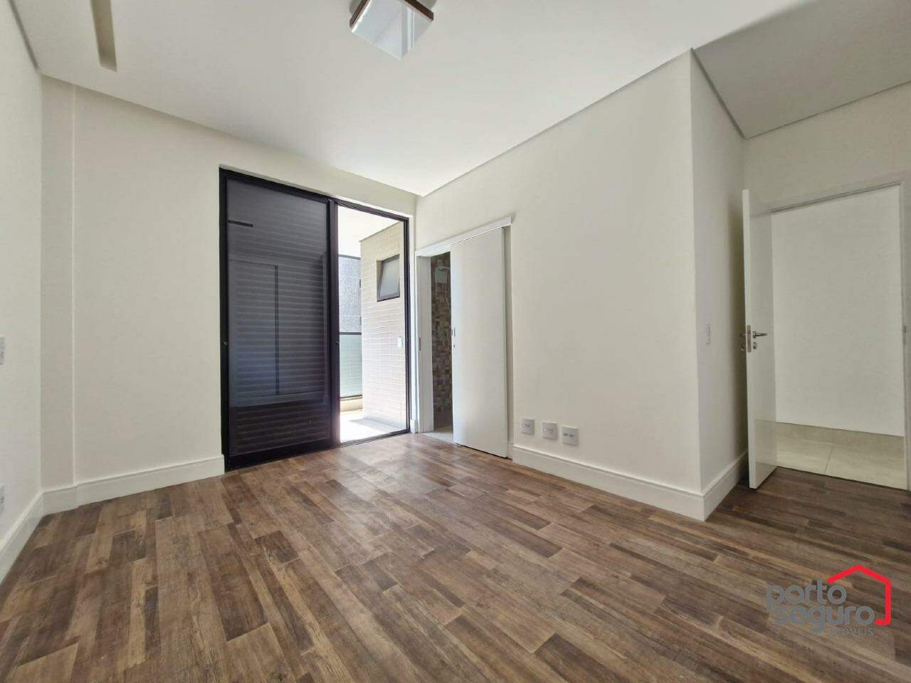 Apartamento à venda no Centro: Apartamento à venda, Centro - Divinópolis/MG
