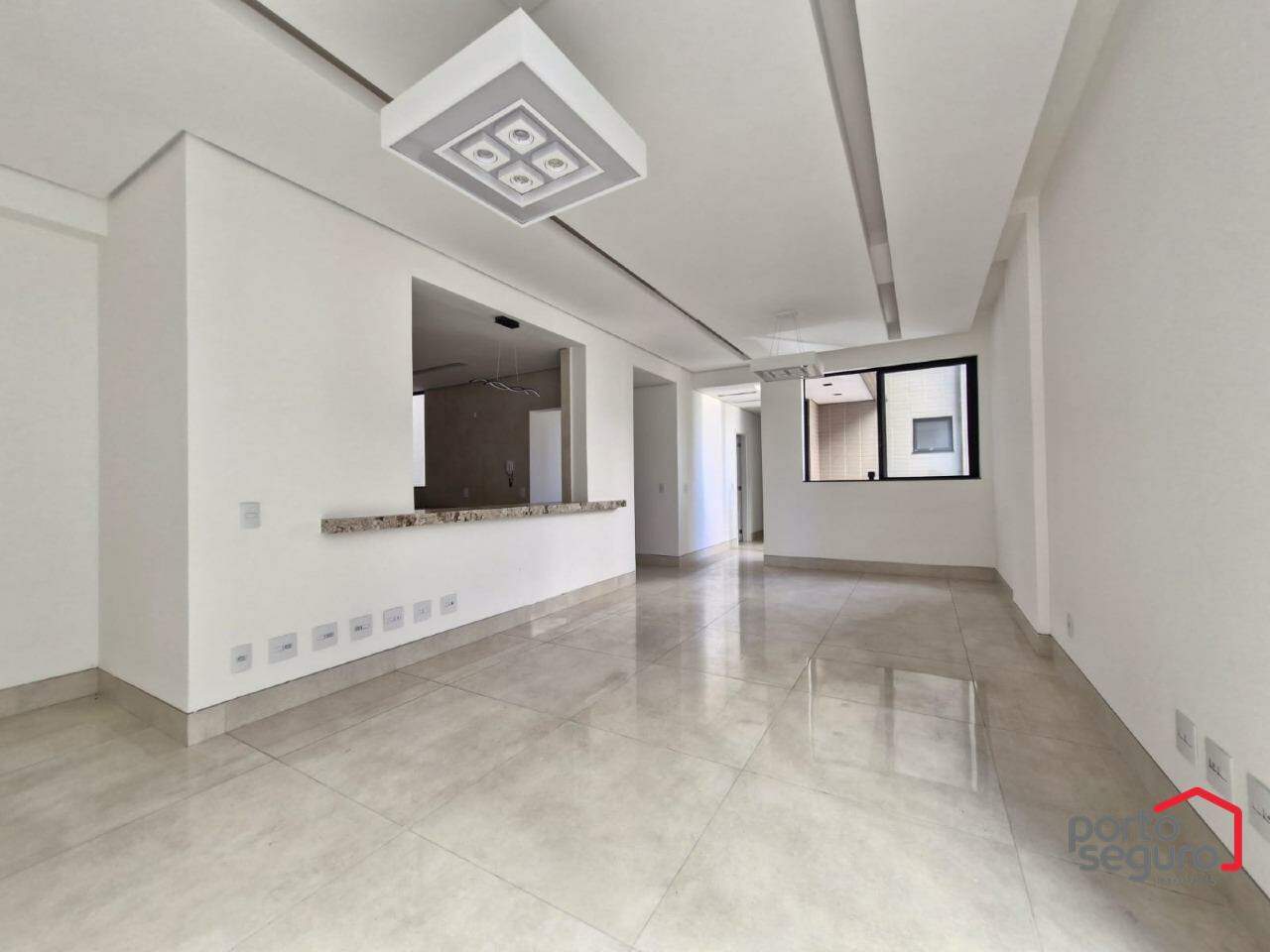 Apartamento à venda no Centro: Apartamento à venda, Centro - Divinópolis/MG