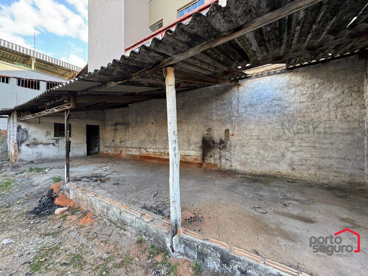 Lote para aluguel no Planalto: Lote para alugar, Planalto - Divinópolis/MG