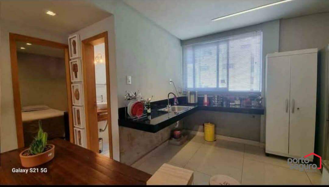 Apartamento à venda no Centro: Apartamento à venda, Centro - Divinópolis/MG
